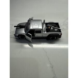 jada toys 1999silverado Dooley 1/32 Battle Machines